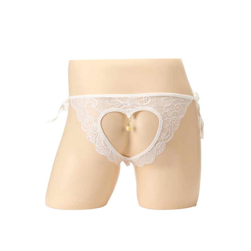 Sexy Slip mit herzförmigem Spitzenausschnitt und offenem Schritt