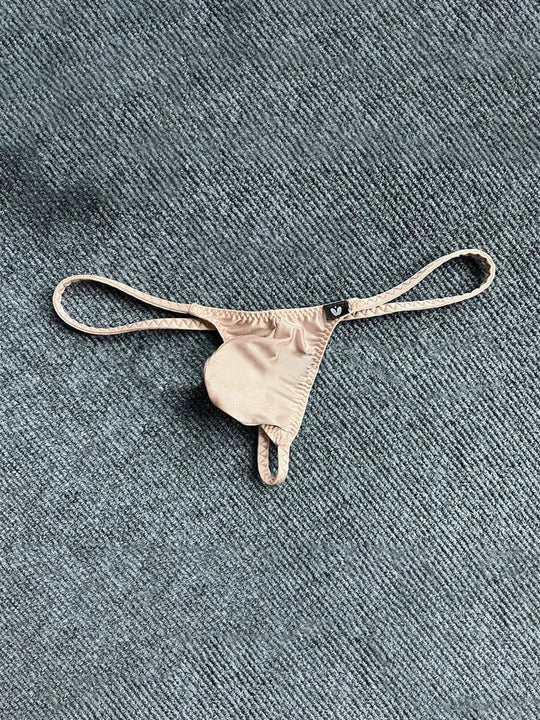 Sexy Beutel-Tanga mit Spitzenbesatz 