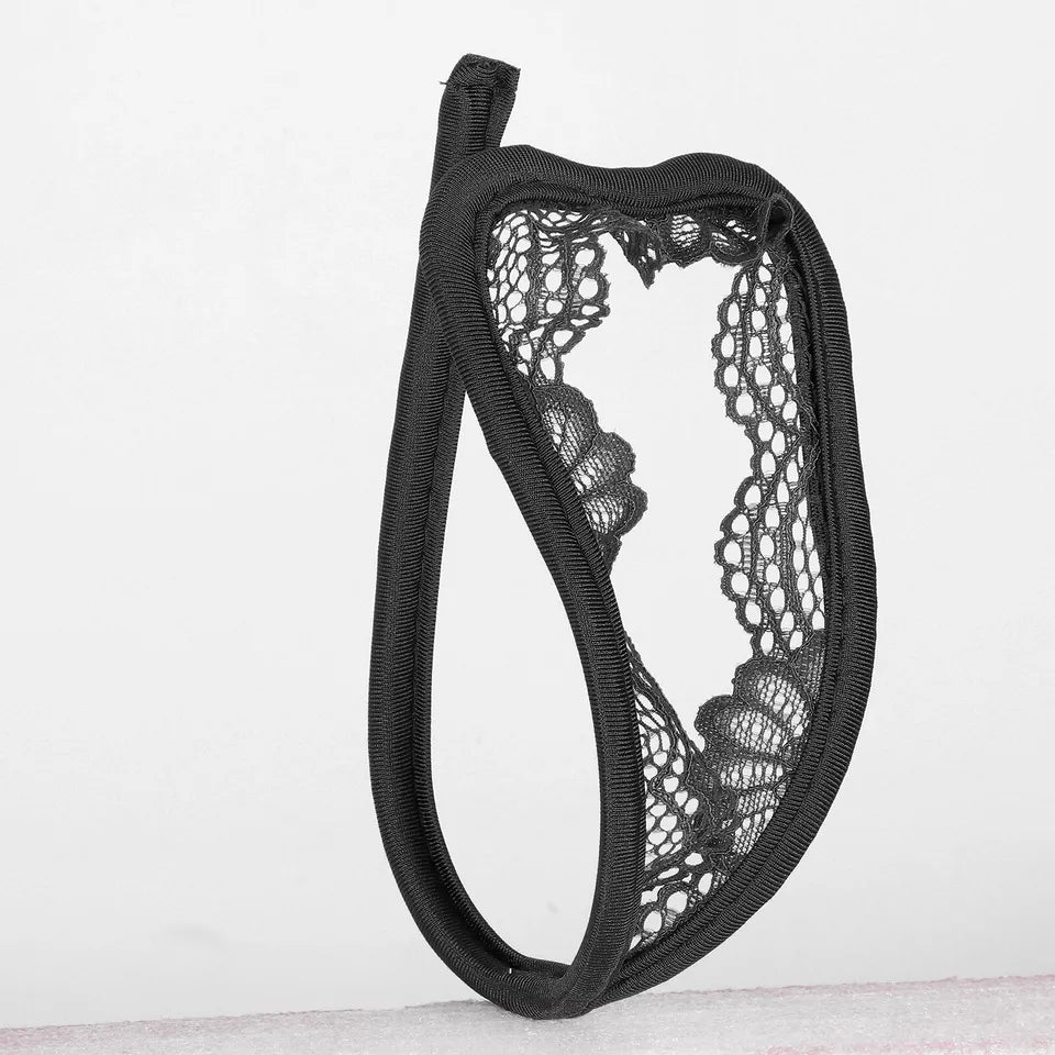 Beutel-Ausbuchtungs-C-String-Tanga