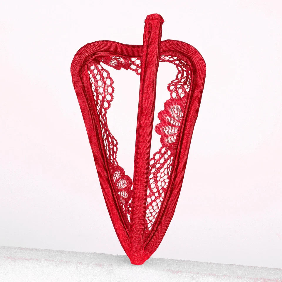 Beutel-Ausbuchtungs-C-String-Tanga