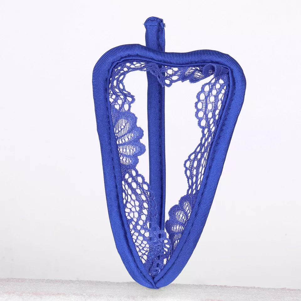 Beutel-Ausbuchtungs-C-String-Tanga
